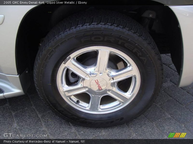 Liquid Silver Metallic / Ebony 2005 GMC Envoy Denali 4x4