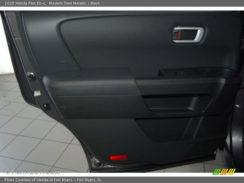 Modern Steel Metallic / Black 2015 Honda Pilot EX-L