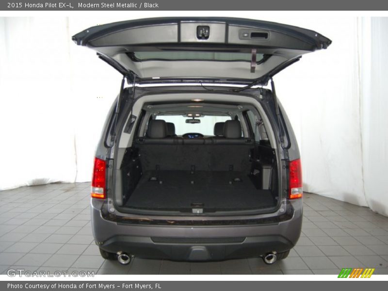 Modern Steel Metallic / Black 2015 Honda Pilot EX-L