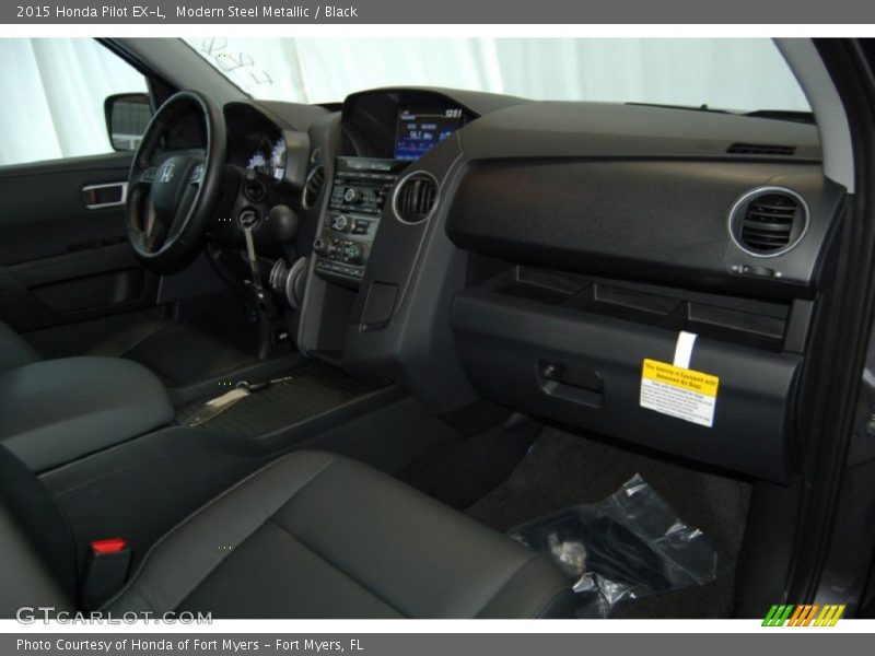 Modern Steel Metallic / Black 2015 Honda Pilot EX-L
