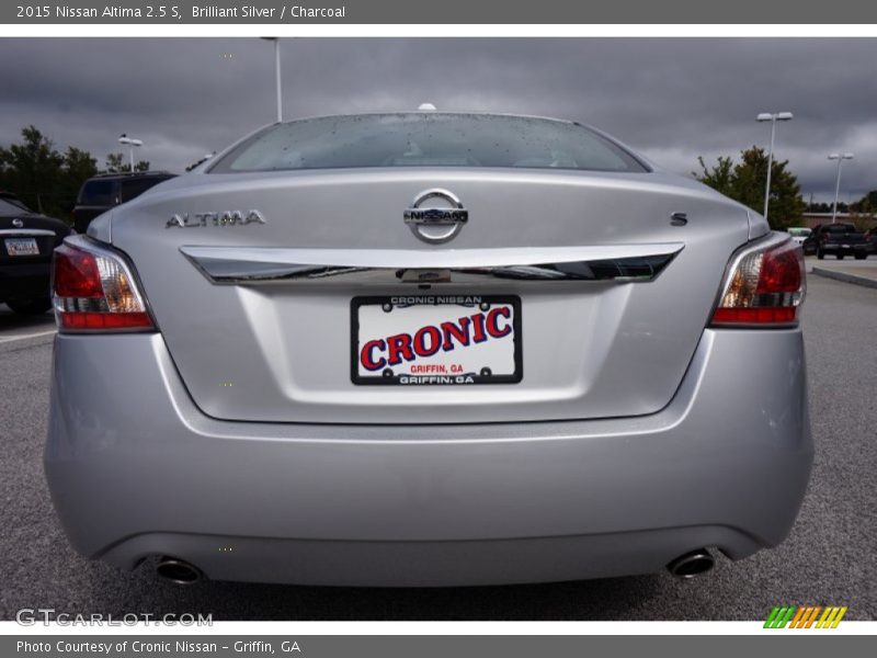 Brilliant Silver / Charcoal 2015 Nissan Altima 2.5 S