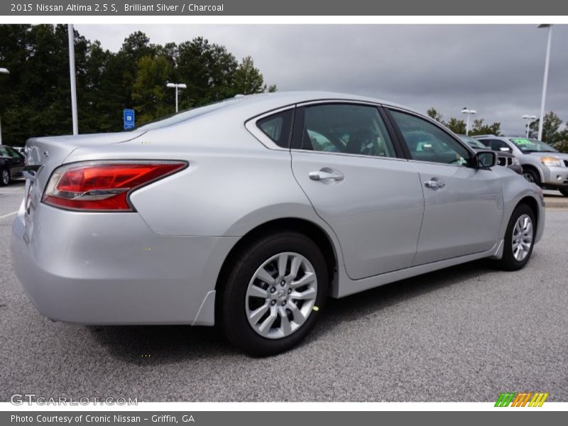 Brilliant Silver / Charcoal 2015 Nissan Altima 2.5 S