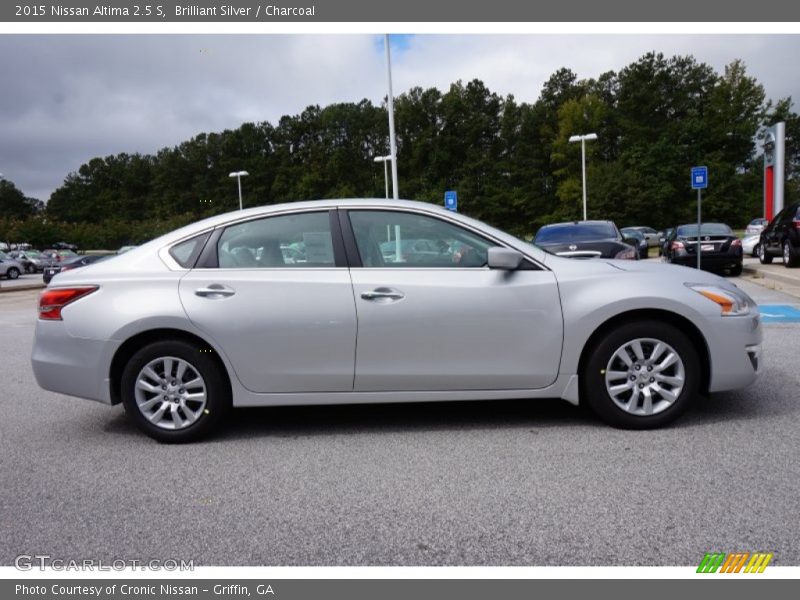 Brilliant Silver / Charcoal 2015 Nissan Altima 2.5 S