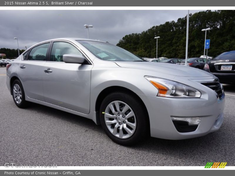 Brilliant Silver / Charcoal 2015 Nissan Altima 2.5 S