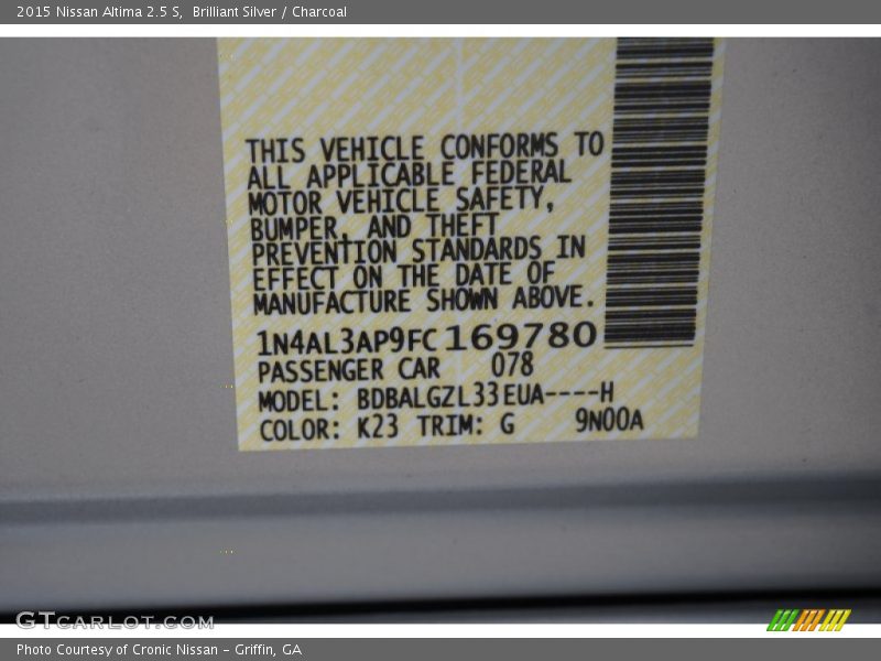 Brilliant Silver / Charcoal 2015 Nissan Altima 2.5 S