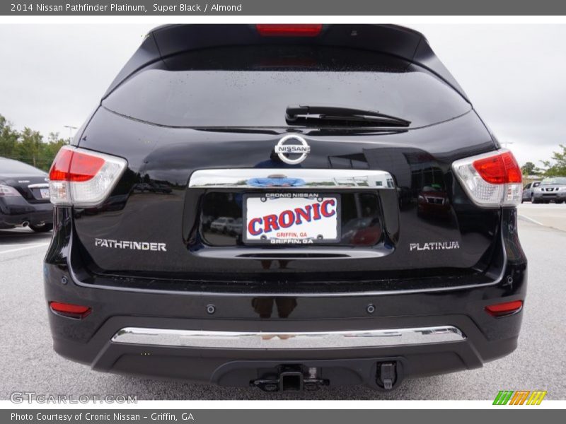 Super Black / Almond 2014 Nissan Pathfinder Platinum
