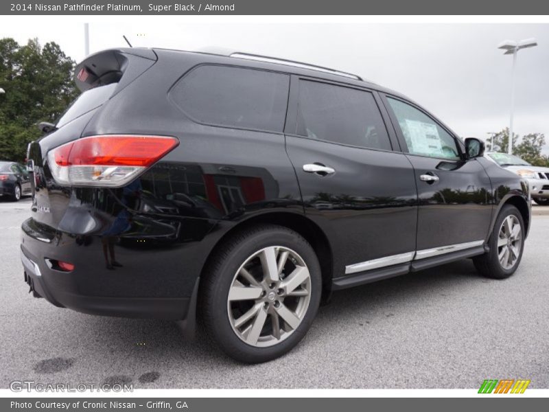 Super Black / Almond 2014 Nissan Pathfinder Platinum