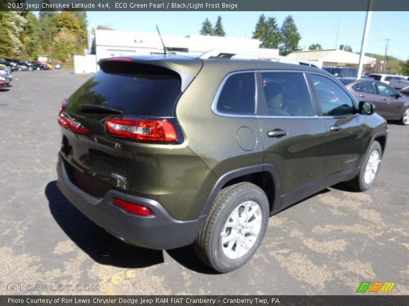 ECO Green Pearl / Black/Light Frost Beige 2015 Jeep Cherokee Latitude 4x4