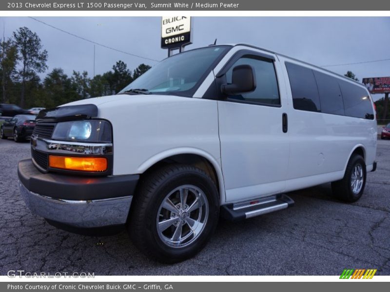 Summit White / Medium Pewter 2013 Chevrolet Express LT 1500 Passenger Van