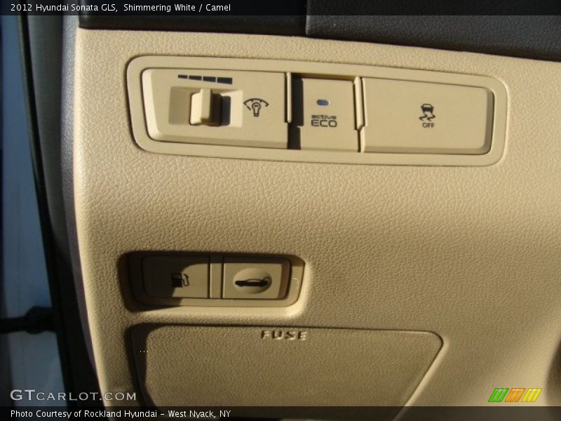 Shimmering White / Camel 2012 Hyundai Sonata GLS