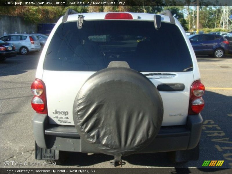 Bright Silver Metallic / Medium Slate Gray 2007 Jeep Liberty Sport 4x4