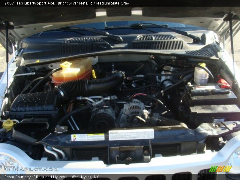 Bright Silver Metallic / Medium Slate Gray 2007 Jeep Liberty Sport 4x4