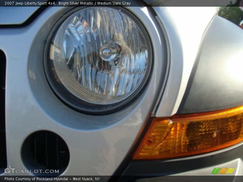 Bright Silver Metallic / Medium Slate Gray 2007 Jeep Liberty Sport 4x4