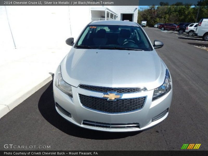 Silver Ice Metallic / Jet Black/Medium Titanium 2014 Chevrolet Cruze LS