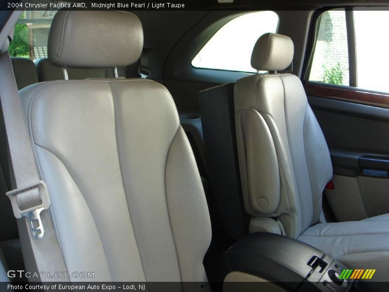 Midnight Blue Pearl / Light Taupe 2004 Chrysler Pacifica AWD