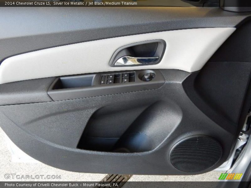 Silver Ice Metallic / Jet Black/Medium Titanium 2014 Chevrolet Cruze LS
