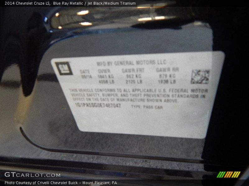 Blue Ray Metallic / Jet Black/Medium Titanium 2014 Chevrolet Cruze LS