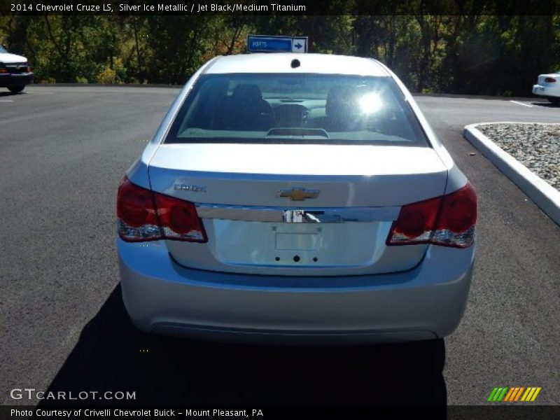 Silver Ice Metallic / Jet Black/Medium Titanium 2014 Chevrolet Cruze LS
