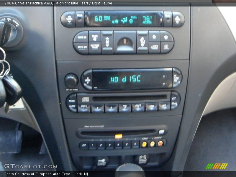 Midnight Blue Pearl / Light Taupe 2004 Chrysler Pacifica AWD