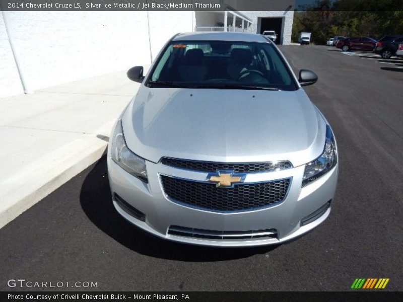 Silver Ice Metallic / Jet Black/Medium Titanium 2014 Chevrolet Cruze LS