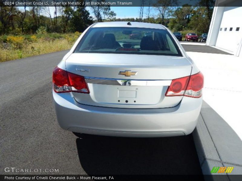 Silver Ice Metallic / Jet Black/Medium Titanium 2014 Chevrolet Cruze LS