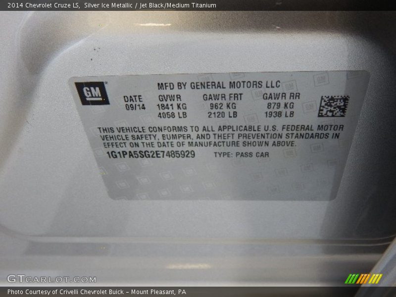 Silver Ice Metallic / Jet Black/Medium Titanium 2014 Chevrolet Cruze LS