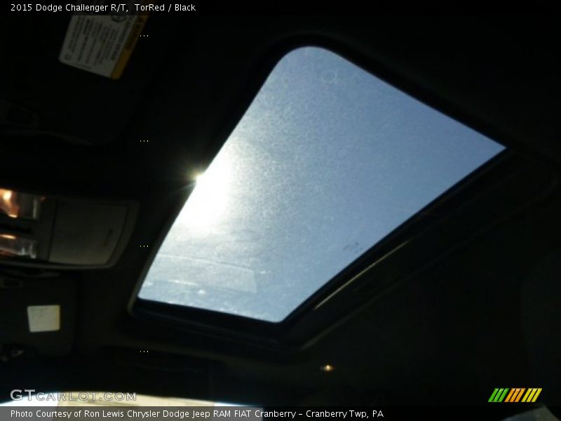 TorRed / Black 2015 Dodge Challenger R/T