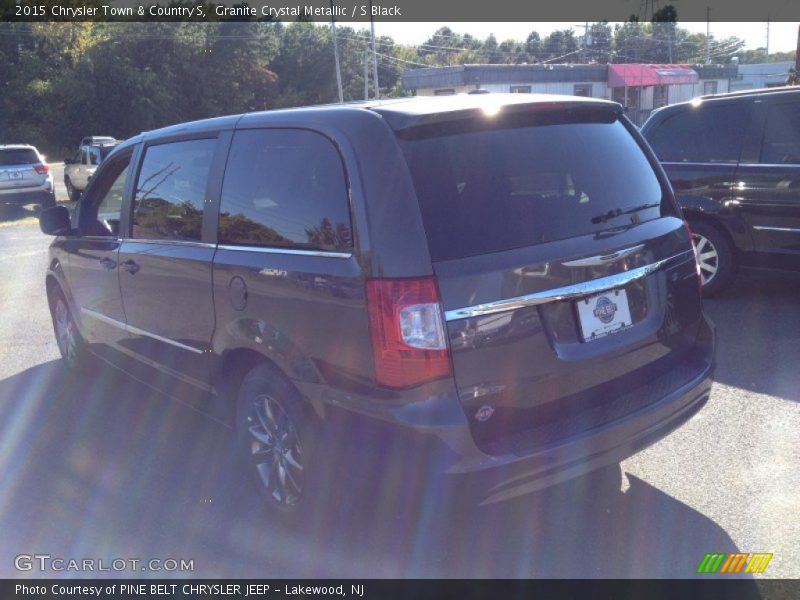 Granite Crystal Metallic / S Black 2015 Chrysler Town & Country S