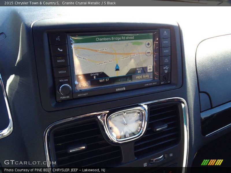 Granite Crystal Metallic / S Black 2015 Chrysler Town & Country S