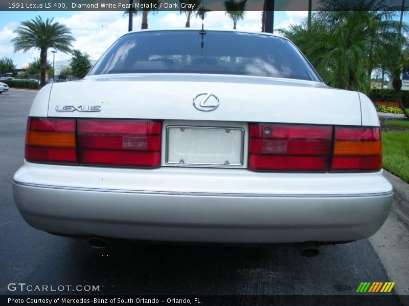 Diamond White Pearl Metallic / Dark Gray 1991 Lexus LS 400
