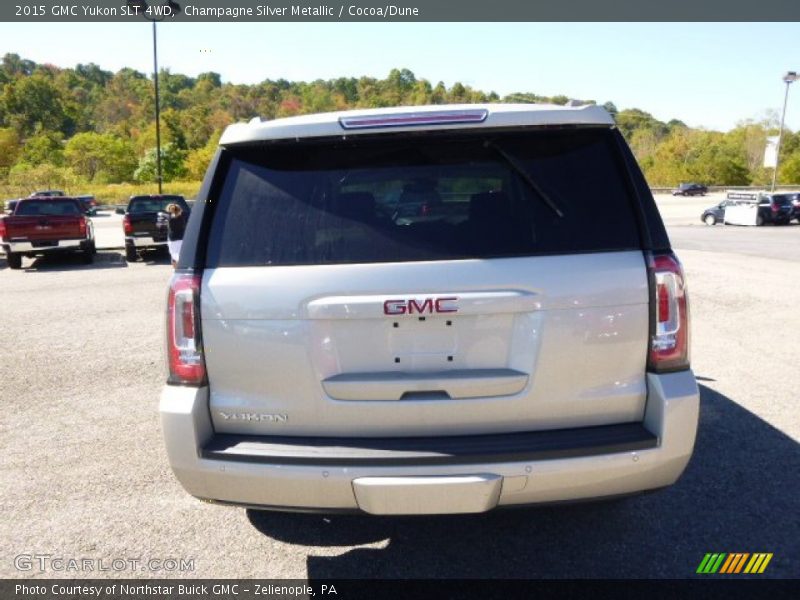 Champagne Silver Metallic / Cocoa/Dune 2015 GMC Yukon SLT 4WD