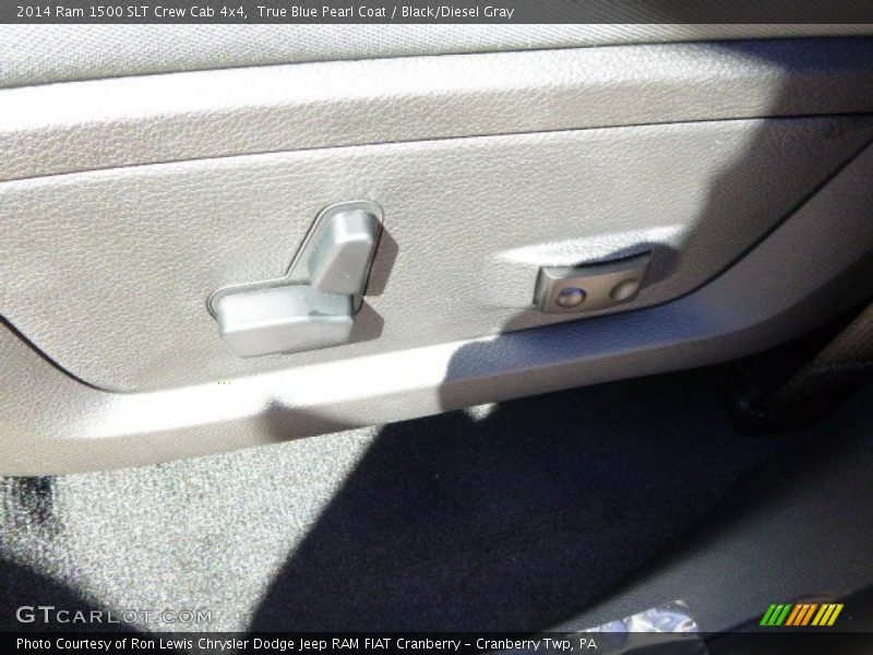 True Blue Pearl Coat / Black/Diesel Gray 2014 Ram 1500 SLT Crew Cab 4x4