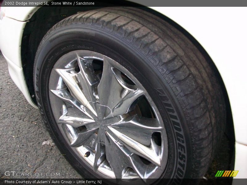 Stone White / Sandstone 2002 Dodge Intrepid SE