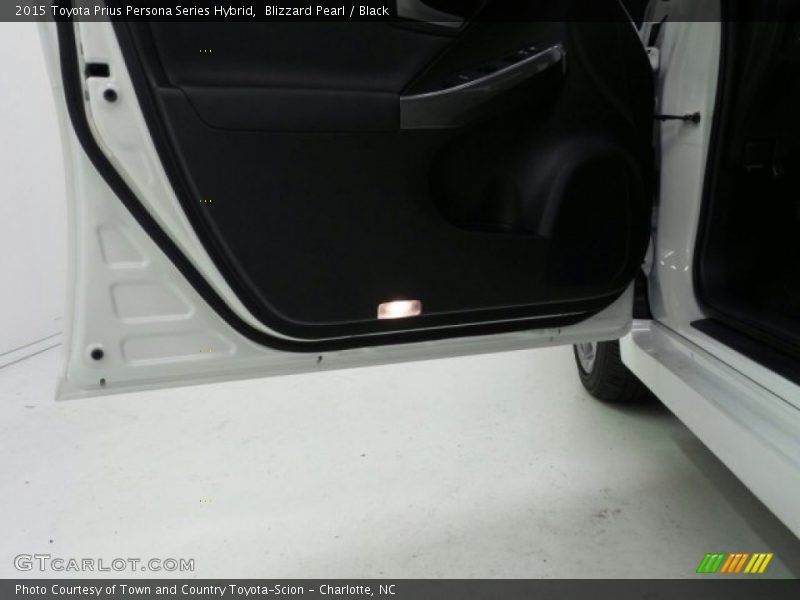 Blizzard Pearl / Black 2015 Toyota Prius Persona Series Hybrid
