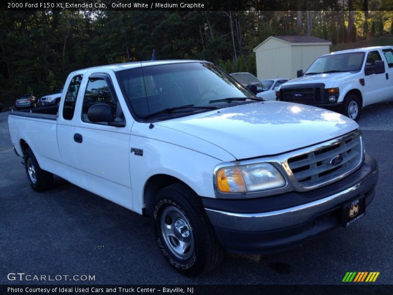 Oxford White / Medium Graphite 2000 Ford F150 XL Extended Cab