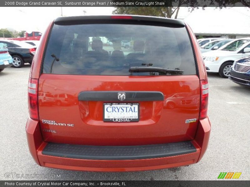 Sunburst Orange Pearl / Medium Slate Gray/Light Shale 2008 Dodge Grand Caravan SE
