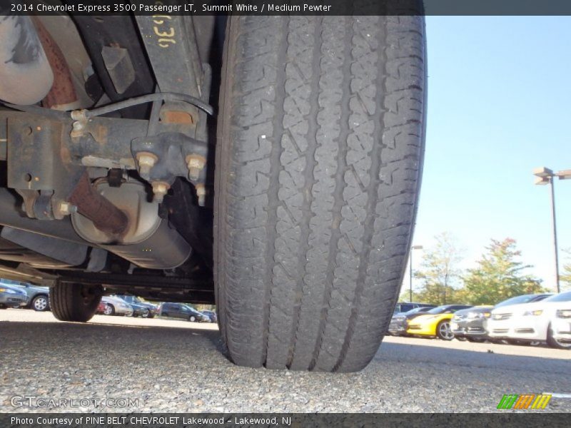 Summit White / Medium Pewter 2014 Chevrolet Express 3500 Passenger LT