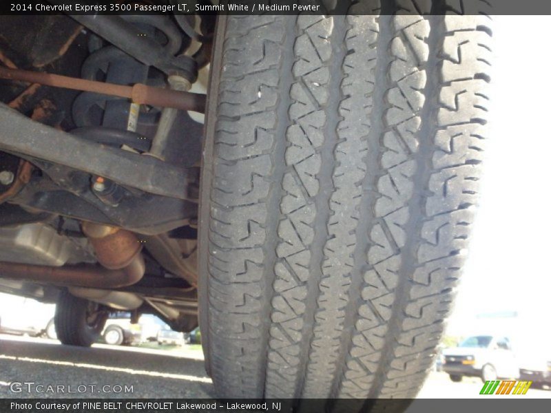 Summit White / Medium Pewter 2014 Chevrolet Express 3500 Passenger LT