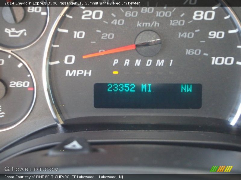 Summit White / Medium Pewter 2014 Chevrolet Express 3500 Passenger LT