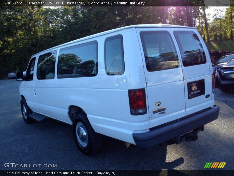 Oxford White / Medium Flint Grey 2006 Ford E Series Van E350 XL 15 Passenger
