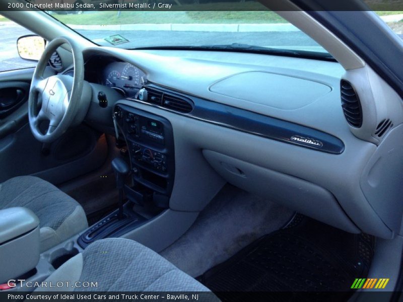 Silvermist Metallic / Gray 2000 Chevrolet Malibu Sedan