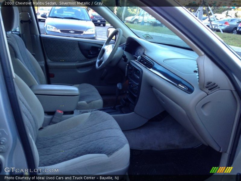 Silvermist Metallic / Gray 2000 Chevrolet Malibu Sedan