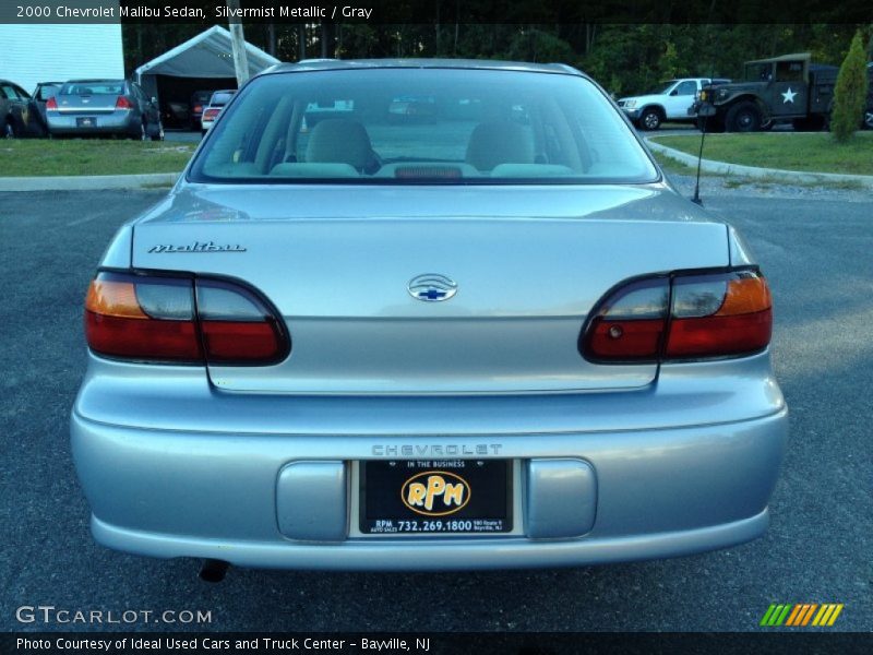 Silvermist Metallic / Gray 2000 Chevrolet Malibu Sedan