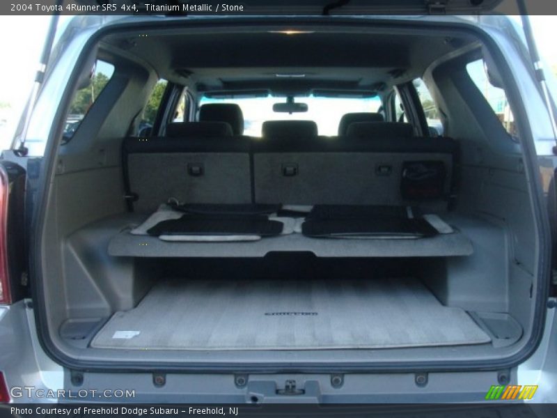 Titanium Metallic / Stone 2004 Toyota 4Runner SR5 4x4