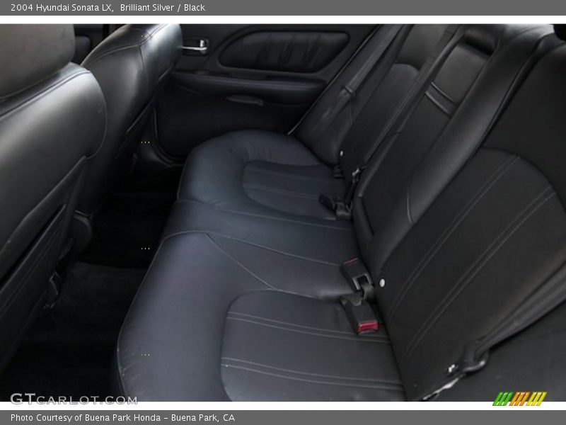 Brilliant Silver / Black 2004 Hyundai Sonata LX