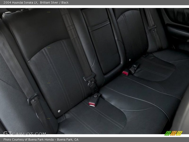 Brilliant Silver / Black 2004 Hyundai Sonata LX