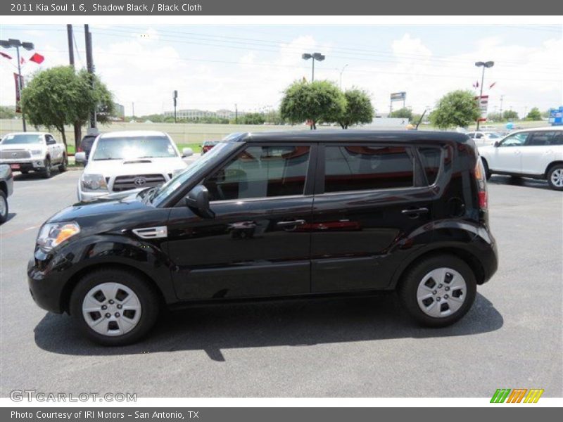 Shadow Black / Black Cloth 2011 Kia Soul 1.6