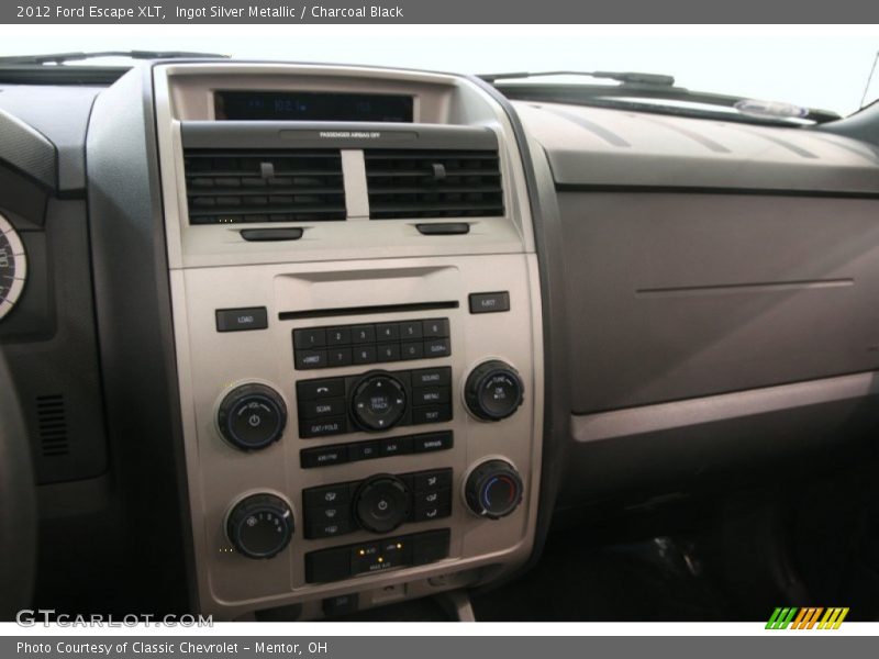 Ingot Silver Metallic / Charcoal Black 2012 Ford Escape XLT