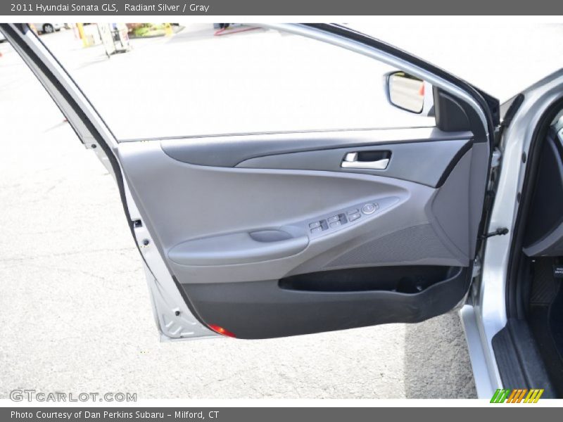 Radiant Silver / Gray 2011 Hyundai Sonata GLS