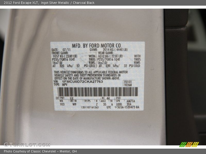 Ingot Silver Metallic / Charcoal Black 2012 Ford Escape XLT